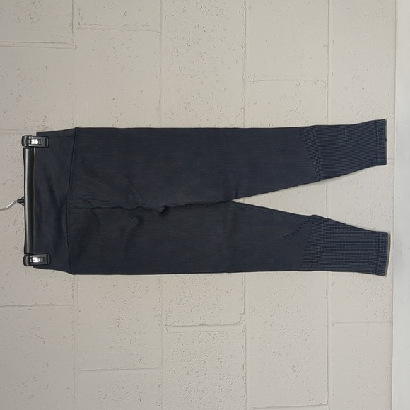 Aerie Offline Seamless Ribbed Waffle Knit Cropped Leggings Size Medium - Picture 4 of 5